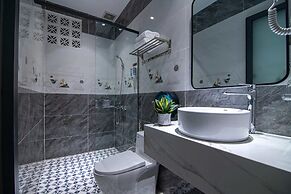 Bin Bin Hotel 14 - Near Vstar School D7