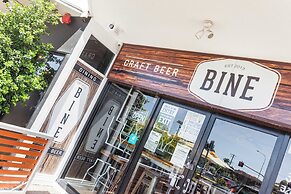 Surfsong on Miami Beach