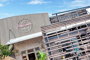 Surfsong on Miami Beach