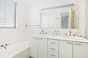 Surfsong on Miami Beach