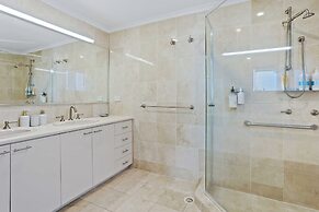 Surfsong on Miami Beach