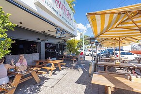 Surfsong on Miami Beach