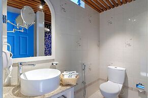 Azalea By Stone Wood Carmona