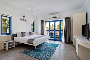 Azalea By Stone Wood Carmona