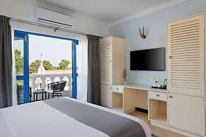 Azalea By Stone Wood Carmona