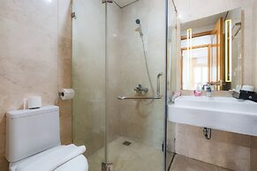 Saigon Pavillon Suites