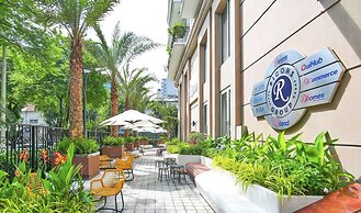 Saigon Pavillon Suites