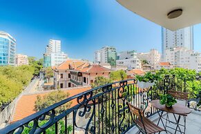 Saigon Pavillon Suites