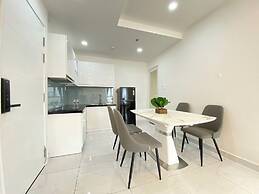 Terra Royal Apartment D3 - 1 2 BR at City Center