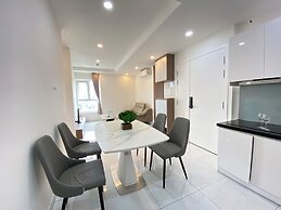 Terra Royal Apartment D3 - 1 2 BR at City Center