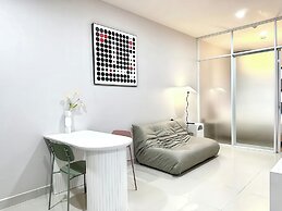 Saigon Royal - Trendy Modern Apartment