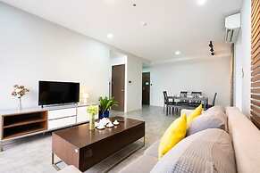 Saigon Royal - Trendy Modern Apartment