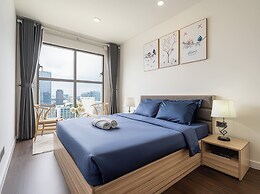 Saigon Royal - Trendy Modern Apartment