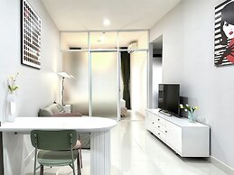 Saigon Royal - Trendy Modern Apartment