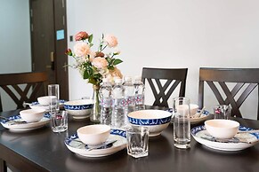 Saigon Royal - Trendy Modern Apartment