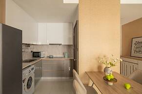 Saigon Royal - Trendy Modern Apartment