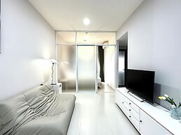 Saigon Royal - Trendy Modern Apartment