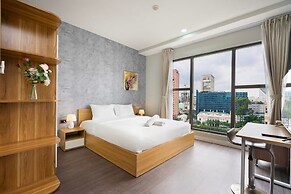 Saigon Royal - Trendy Modern Apartment