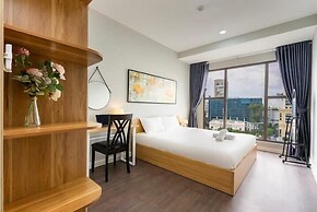 Saigon Royal - Trendy Modern Apartment
