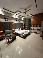 Royal Palm Inn