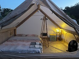 4 Camp & Restaurant - Adult Only