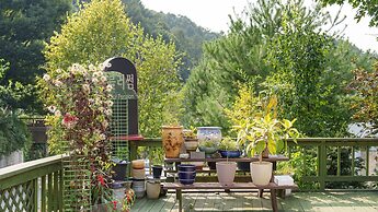 Yangpyeong Beulleosseom pet spa Pension