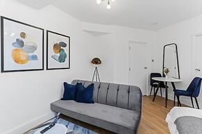 Chelsea By Capital CC 516