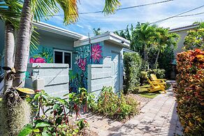 BRIGHT Fort Lauderdale Tropical Retreat