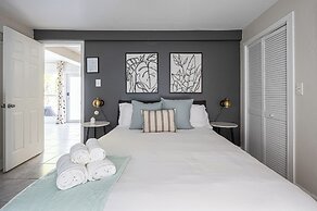 BRIGHT Fort Lauderdale Tropical Retreat