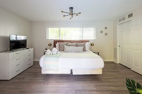 BRIGHT Fort Lauderdale Tropical Retreat