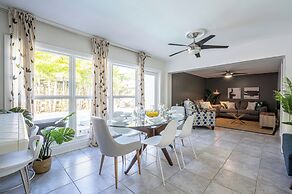 BRIGHT Fort Lauderdale Tropical Retreat