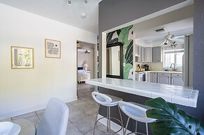 BRIGHT Fort Lauderdale Tropical Retreat