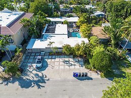 BRIGHT Fort Lauderdale Tropical Retreat