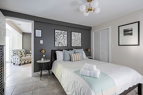 BRIGHT Fort Lauderdale Tropical Retreat