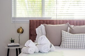 BRIGHT Fort Lauderdale Tropical Retreat