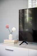 BRIGHT Fort Lauderdale Tropical Retreat