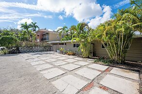 BRIGHT Fort Lauderdale Tropical Retreat