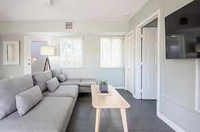 BRIGHT Fort Lauderdale Tropical Retreat