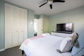 BRIGHT Fort Lauderdale Tropical Retreat