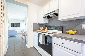 BRIGHT Fort Lauderdale Tropical Retreat