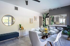 BRIGHT Fort Lauderdale Tropical Retreat