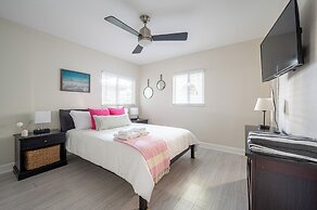 BRIGHT Fort Lauderdale Tropical Retreat