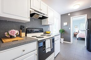 BRIGHT Fort Lauderdale Tropical Retreat