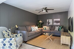 BRIGHT Fort Lauderdale Tropical Retreat