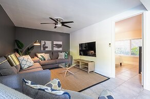 BRIGHT Fort Lauderdale Tropical Retreat