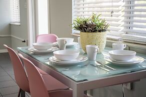 BRIGHT Fort Lauderdale Tropical Retreat