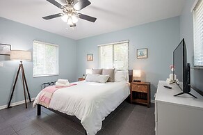 BRIGHT Fort Lauderdale Tropical Retreat