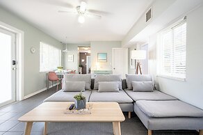 BRIGHT Fort Lauderdale Tropical Retreat