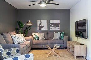 BRIGHT Fort Lauderdale Tropical Retreat