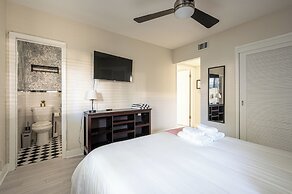 BRIGHT Fort Lauderdale Tropical Retreat